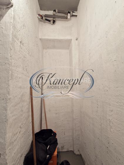 Apartament in imobil interbelic, str. Emil Racovita - 13