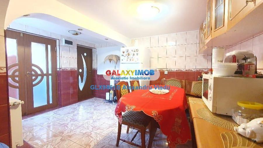 Vanzare casa și teren240 mp,in zona Aparatorii Patriei- Berceni - 2