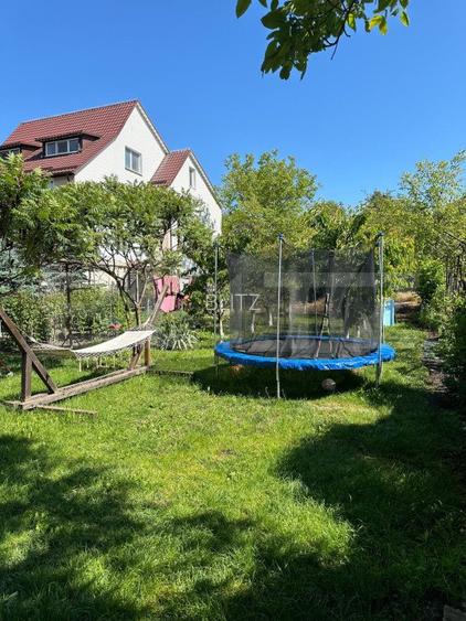 Apartament 3 camere la casa cu gradina si curte generoasa  - 5