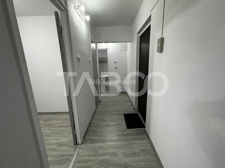Apartament de vanzare decomandat 2 camere etaj 1 Vasile Aaron - 4