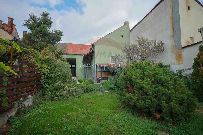 Casă / Vilă cu 4 camere de vânzare Ultracentral Str. Louis Pasteur - 33