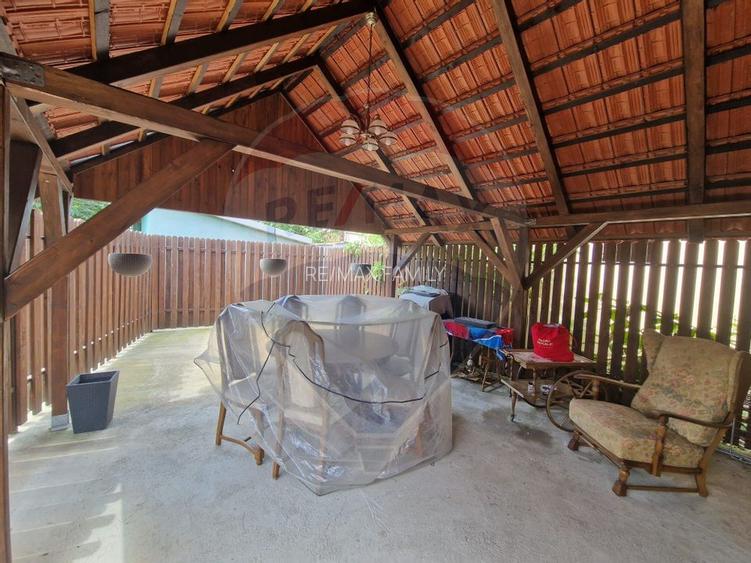 Apartament spatios la curte 2 dormitoare Salonta str. Republicii - 8