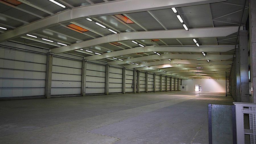 REC3000085 Birouri si hala in parc industrial - zona vest