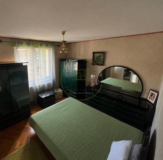Apartament cu 4 camere de vânzare - Reghin - etaj 1