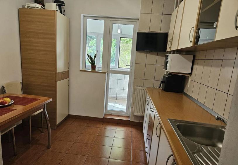 Apartament 3 camere de vanzare Gorjului