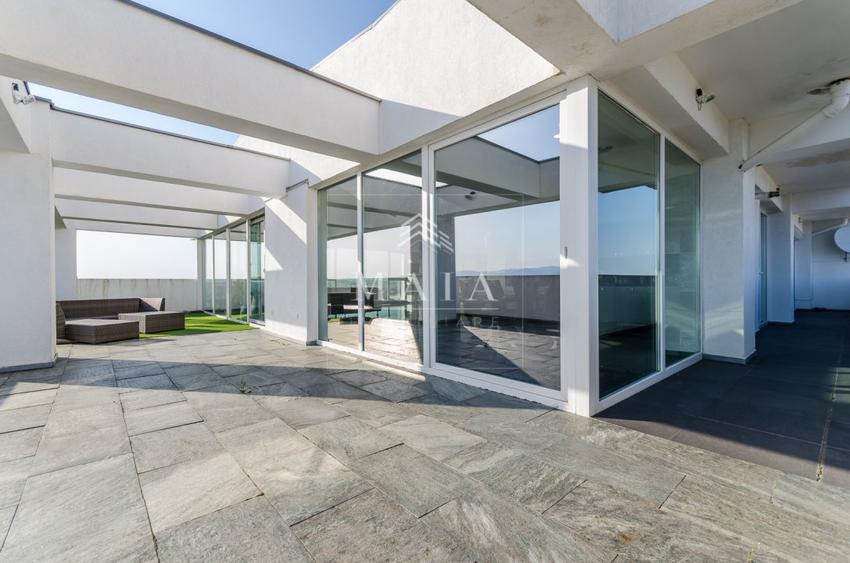 Penthouse 244 mp, et 17 , 3 camere, Prelungirea Bld Mihai Viteazu