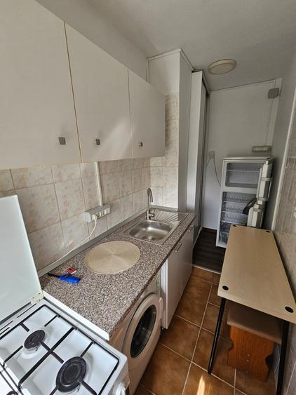 Tineretului, garsoniera, 4 minute metrou, BOILER, bloc mixt, 350 euro