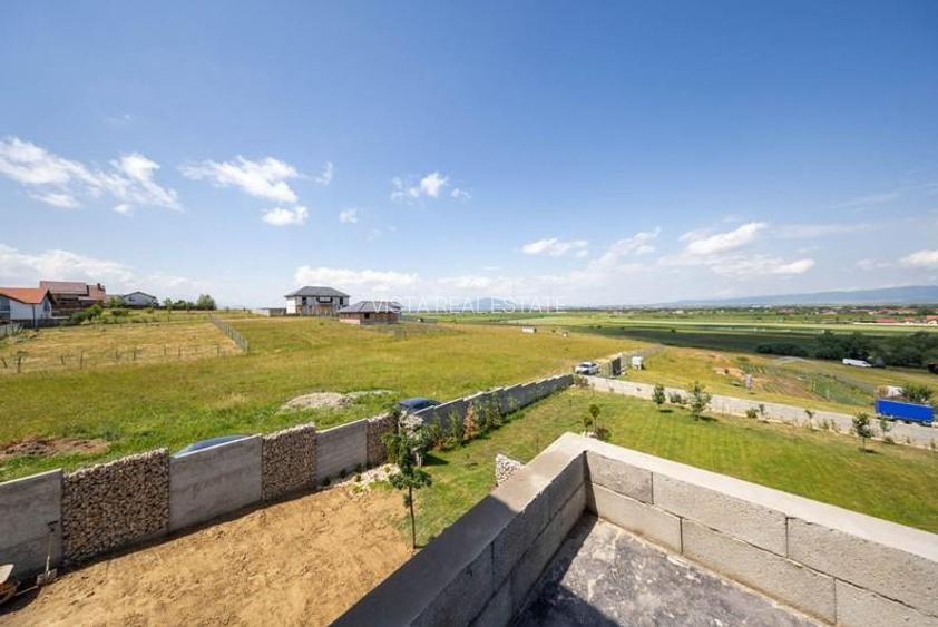 Proprietate unica stil mediteranean, 215mp utili, teren 1000mp, stadiu semifinis - 23