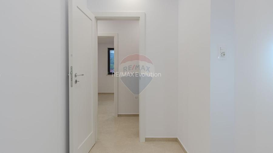 Clinica medicala-9 cabinete- URBAN PLAZA - bloc 15 parter! - 27