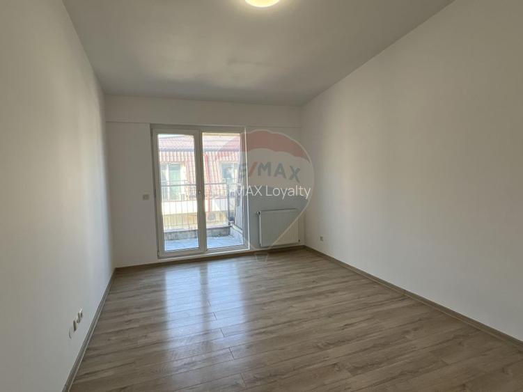 La inchiriat apartament 3 camere si parcare in Voluntari - 17