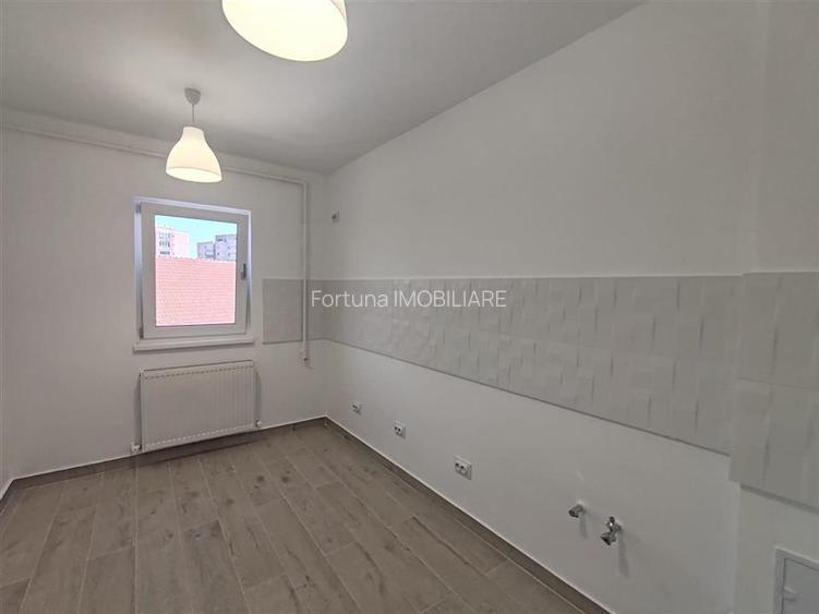 Apartament 4 camere Grivitei, zona Onix, renovat recent - 9