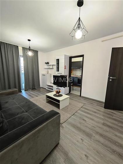 Inchiriere garsoniera decomandata, bloc nou zona Tractorul - 2