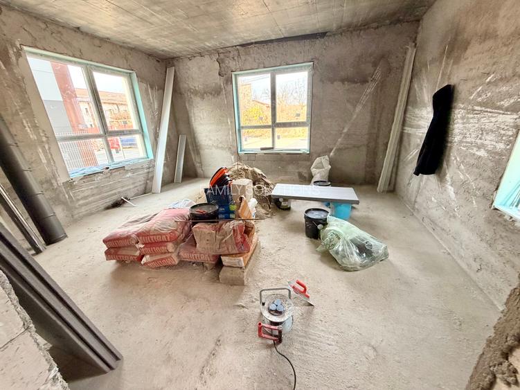 Casa P+1+M. Constructie noua. Strada asfaltata - 6