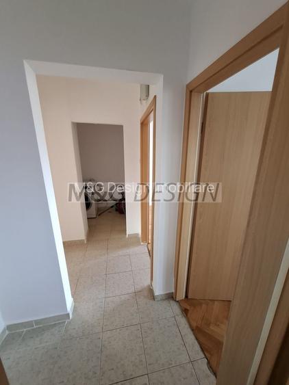 Aradului, 3 camere decomandat, 2 bai