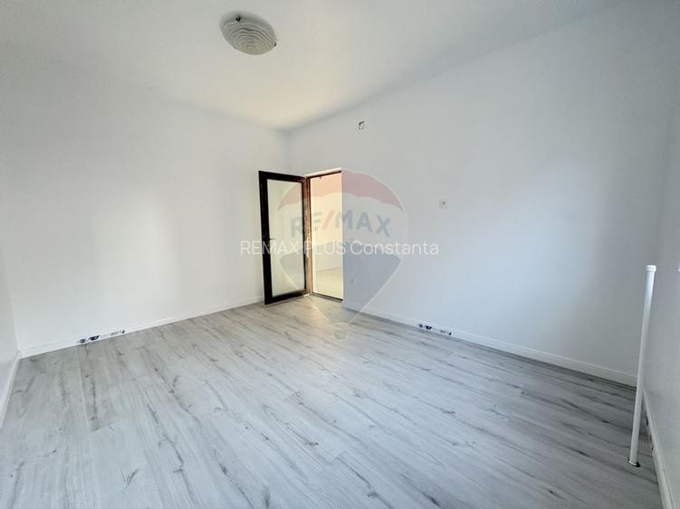 Casă de vânzare în Valu lui Traian - 4