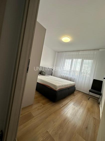 Apartament cu 2 camere - zona  Podu de Piatra - 11