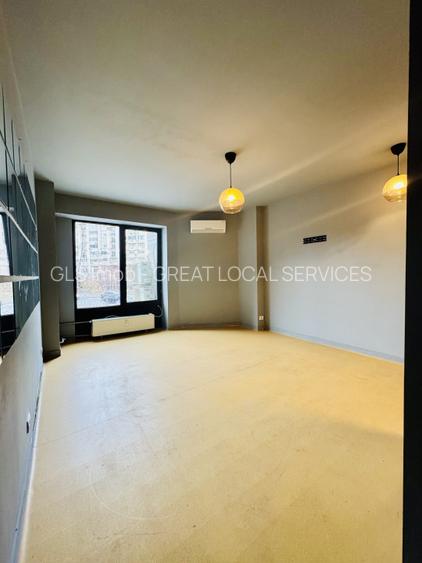 Spatiu comercial, stradal , de inchiriat in Bdul Decebal - 6