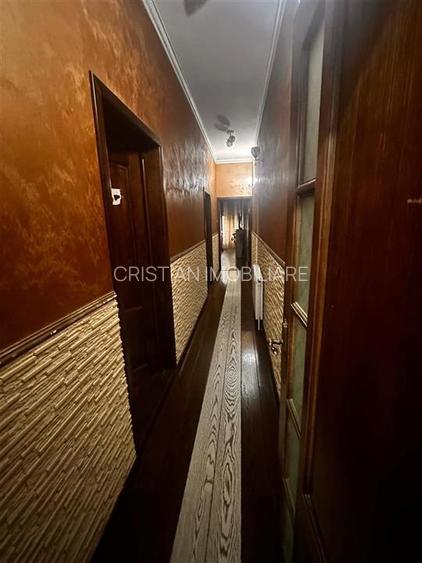 POSIBILITATE RATE!! Vila P+1+M, Centru Istoric, 5 camere, 300 mp, doua deschider - 8