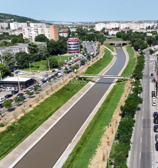 DE VÂNZARE : teren 2180 mp , zona centrală, podul de piatră.  - 2