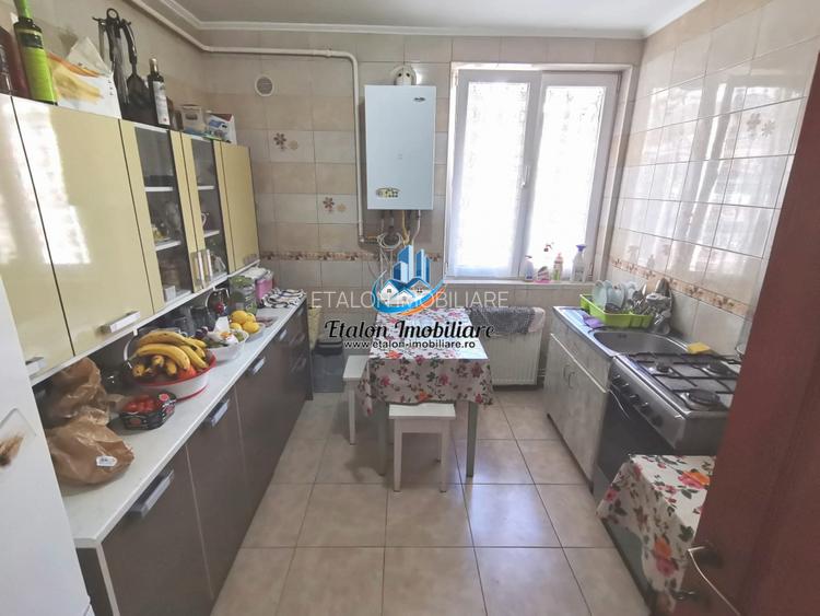 Apartament 4 camere, etaj 3, zona Carrefour Precista - 3