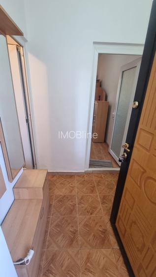 garsonieră zona  Cet  mobilată utilată 20 mp p/4 - 5