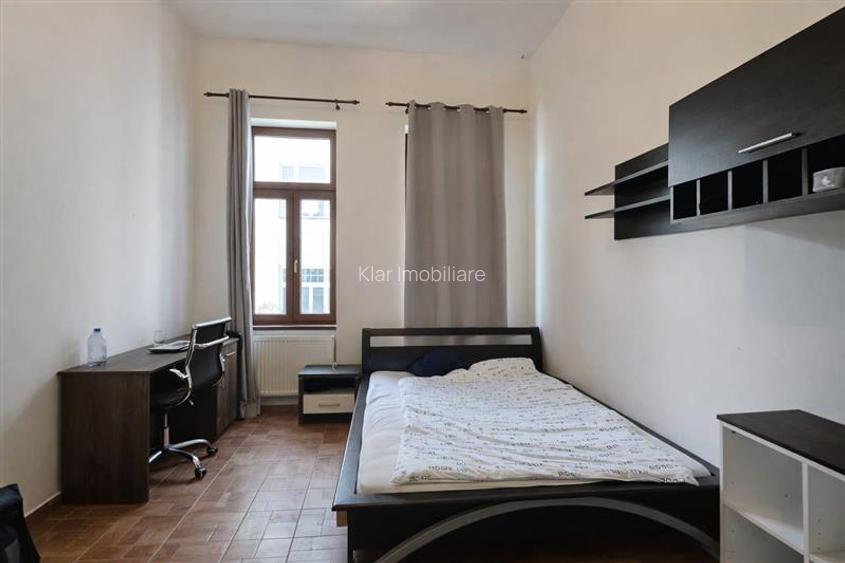 Apartament spatios cu 4 camere in inima orasului, ideal locuinta sau investitie - 11