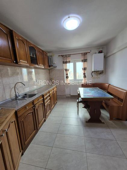 OCAZIE, GARA 3 CAMERE DECOMANDAT, 70 MP. 2 BAI, 2 BALCOANE,MOBILAT, CENTRALA GAZ - 2