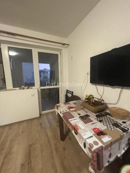 75000 euro -2camere -dimitrie leonida- etaj 1- centrala proprie - 4