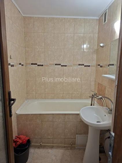 Garsonieră Tatarasi .complet mobilată și utilată, etajul 1 - 3