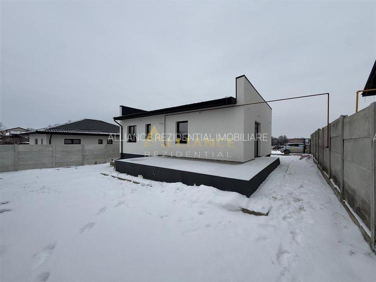 Casa individuala parter 3 camere 2 bai + dressing - 3