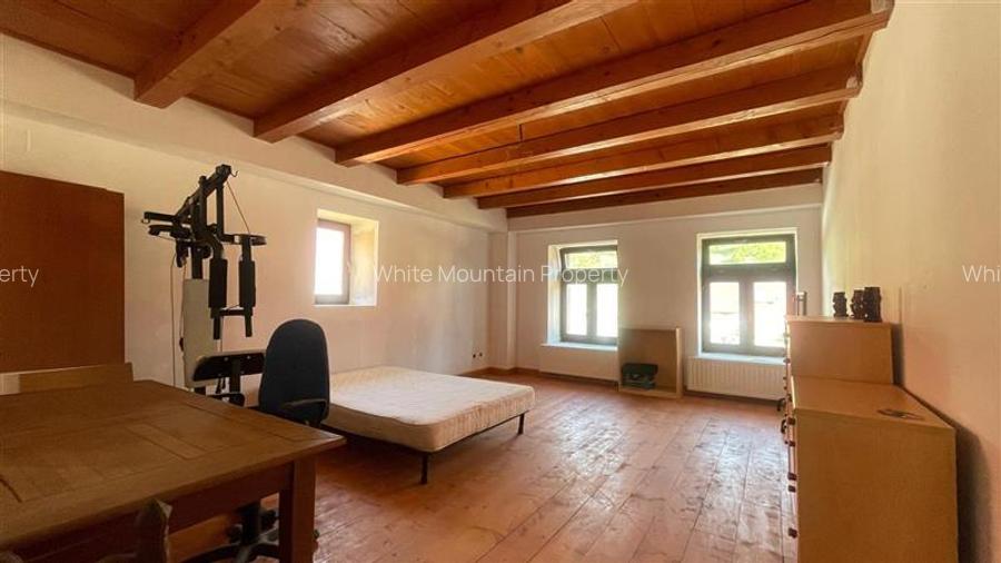 Casa speciala cu istorie de vanzare Jimbor | Fosta scoala - 4