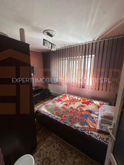 Apartament 4 camere de vanzare, in zona Poarta 6 - 5