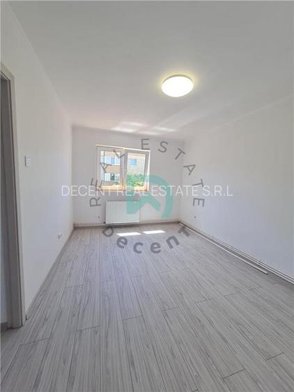 Garsoniera Craiter, etaj 3, renovata, Brasov - 3