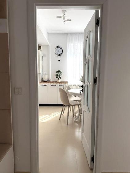 Apartament ultracentral de vânzare ( Mall Mercur)- etaj 3, DIRECT PROPRIETAR  - 15