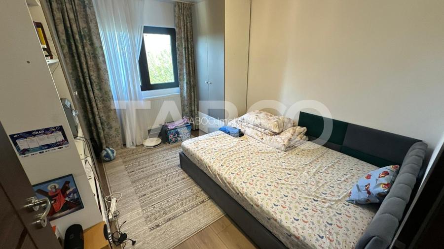 Apartament 4 camere decomandat 2 bai pivnita zona Strand Sibiu - 10