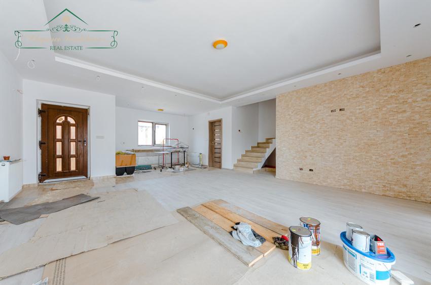 Duplex modern cu locuință secundară și curte amenajată, zona Via Carmina, Arad