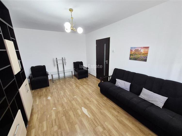 Apartament cu 3 camere in Podu Ros - 2