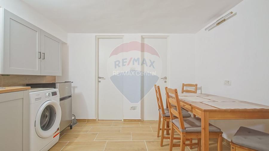 Casă cu 2 apartamente în Brasov, investiție sigură sau căminul ideal - 23