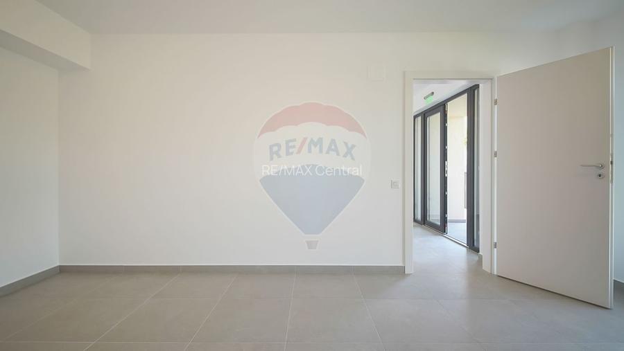 Spațiu comercial premium de inchiriat în Brașov, Zona Tractorul - 8