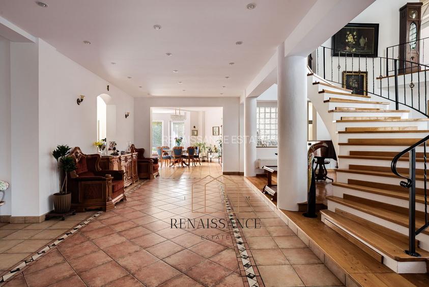 Timisoara - Girocului Vila 12 Camere 4 Bai | 497mp Utili 1373mp Teren - 18