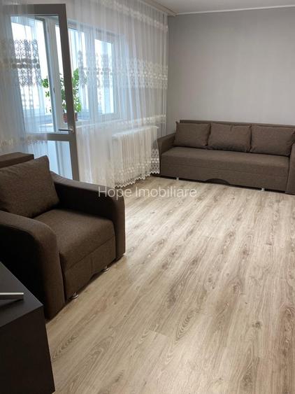 Calea Vitan - Apartament 2 camere , decomandat +loc parcare, - 2