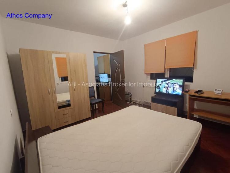 Inchirieri Case / vile SEMICENTRAL PIATA 1 MAI - 2