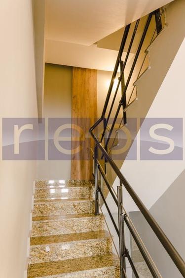 VILA ULTRACENTRALA | INVESTITIE STABILA CU CHIRIASI | PIATA VICTORIEI - 11