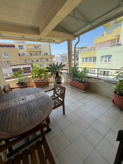 Inchirieri Apartamente 4 camere NORD CARTIERUL FRANCEZ - 2