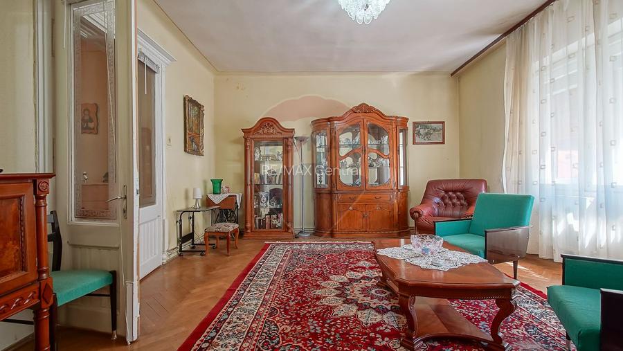 Casă cu 7 Camere + Spațiu Comercial, Oportunitate Rară, Comision 0% - 25