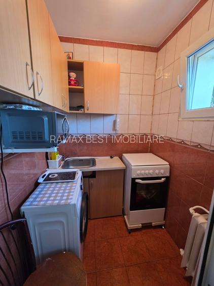 Titan, 15 minute metrou, strada Postavarul intersectie Tudor Ion,5 minute Auchan - 4