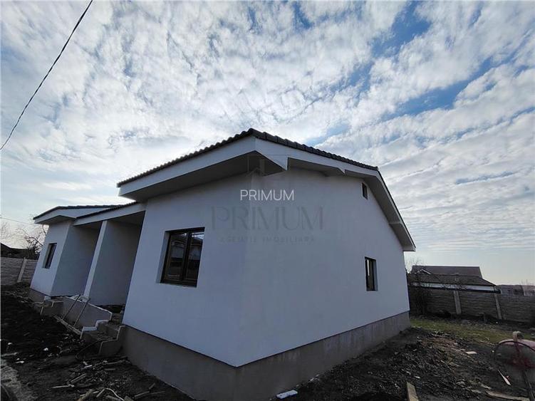 Duplex pe parter - zona excelenta - toate utilitatile - personalizare interioara - 2