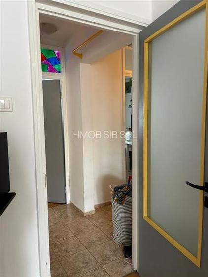 Vand apartament 2 camere decomandat cu balcon zona Dioda - 13