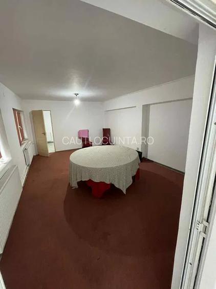 Casa de inchiriat | 4 camere | Curte | Perfecta pentru echipe de muncitori - 4