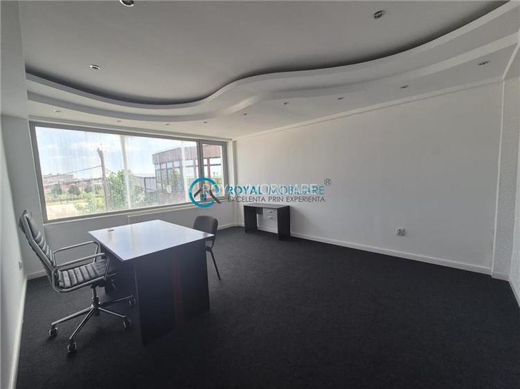 Royal Imobiliare - Vanzare Spatiu Birouri Zona Vest - 18